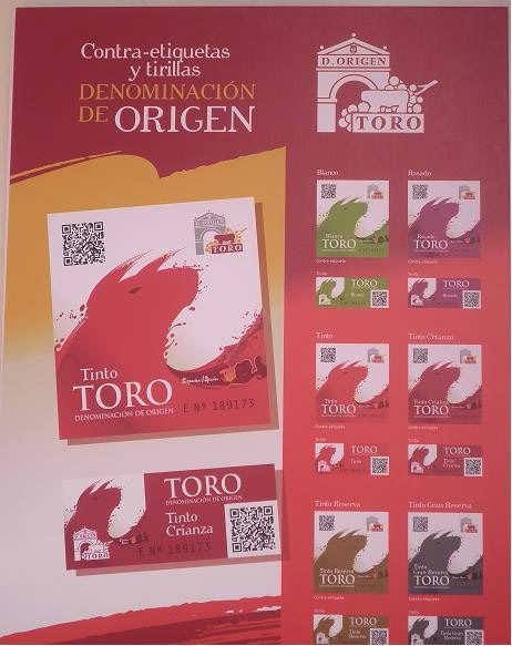 Contra etiqueta y tirilla ganadoras del concurso